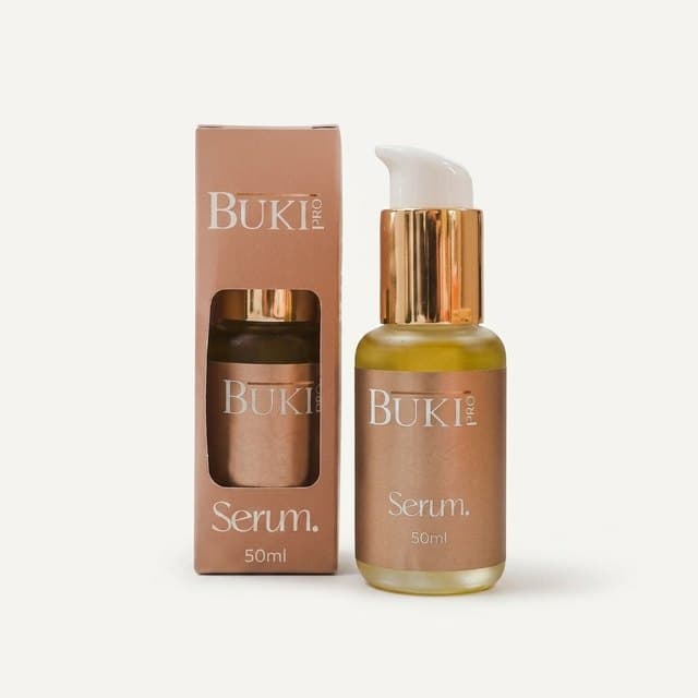 Serum Antifrizz de 50 ml de Buki Pro, frasco con dosificador junto a su caja.